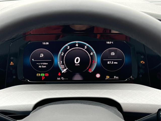 Volkswagen / Golf / Grau / / / KAMERA+ACC+LED+SHZ+KLIMA+KESSY