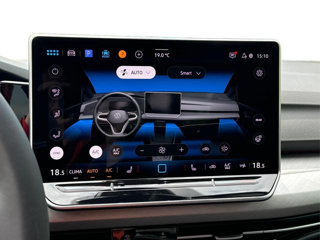 Volkswagen / Golf / Grau / / / KAMERA+18 ALU+ACC+LED+SHZ+KLIMA+KESSY+ARTVELOURS