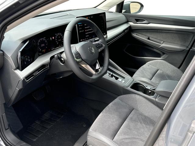 Volkswagen / Golf / Grau / / / KAMERA+18 ALU+ACC+LED+SHZ+KLIMA+KESSY+ARTVELOURS