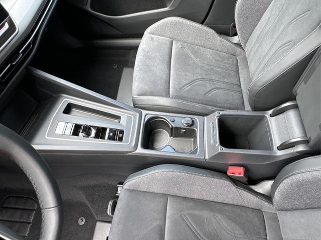 Volkswagen / Golf / Grau / / / KAMERA+18 ALU+ACC+LED+SHZ+KLIMA+KESSY+ARTVELOURS