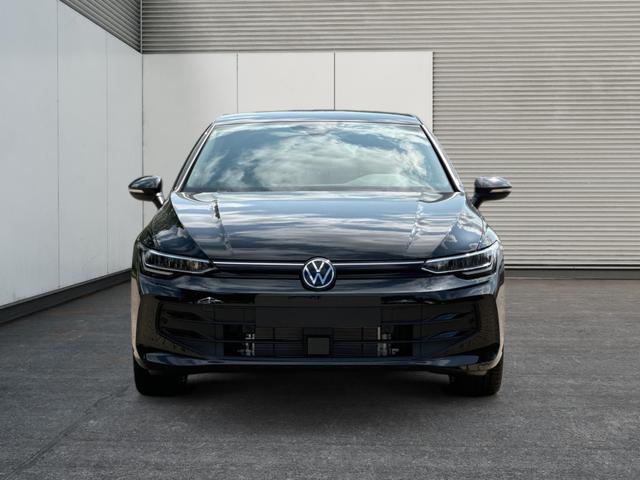 Volkswagen / Golf / Schwarz / / / KAMERA+18 ALU+ACC+LED+SHZ+KLIMA+KESSY+ARTVELOURS
