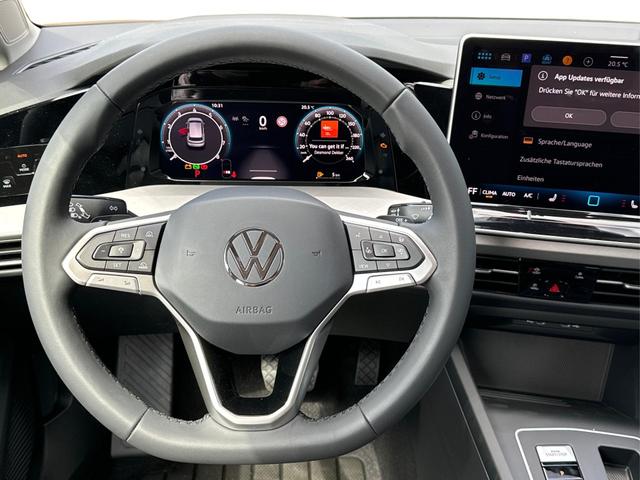 Volkswagen / Golf / Schwarz / / / KAMERA+18 ALU+ACC+LED+SHZ+KLIMA+KESSY+ARTVELOURS