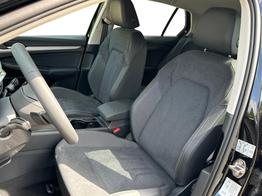 Volkswagen Golf People KAMERA+18"ALU+ACC+LED+SHZ+KLIMA+KESSY+ARTVELOURS 