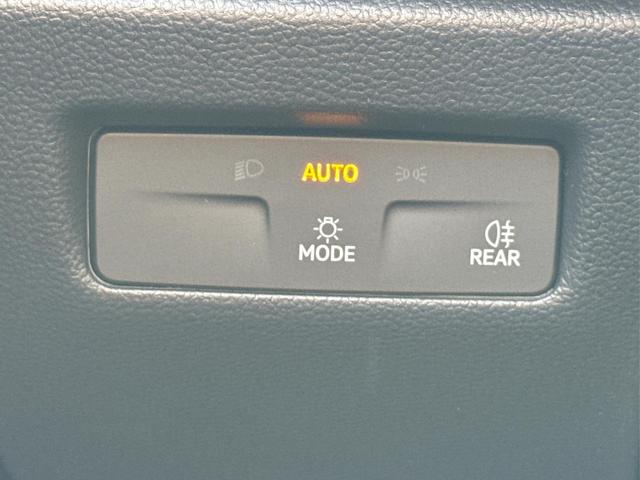 Skoda / Superb Combi / / / / DSG+4WD+NAVI+EL. HECKKL.+SHZ V+H