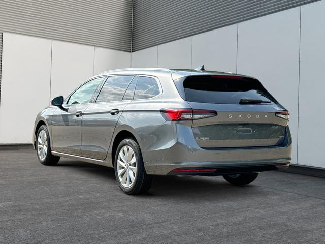 Skoda / Superb Combi / / / / DSG+4WD+NAVI+EL. HECKKL.+SHZ V+H