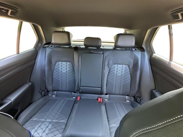 Volkswagen / Golf / Grau / / / PANO+KAMERA+ACC+LED-PLUS+18 ALU+SHZ+KESSY
