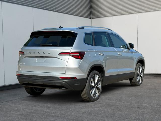 Skoda / Karoq / Silber / / / SHZ+ACC+KESSY+VICO+SMARTLINK+18'' ALU