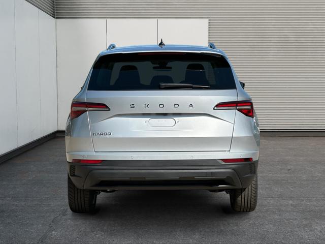 Skoda / Karoq / Silber / / / SHZ+ACC+KESSY+VICO+SMARTLINK+18'' ALU