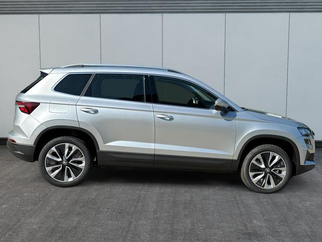 Skoda / Karoq / Silber / / / SHZ+ACC+KESSY+VICO+SMARTLINK+18'' ALU
