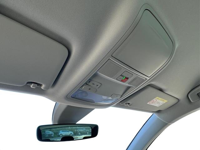 Skoda / Karoq / Schwarz / / / SHZ+ACC+KESSY+VICO+SMARTLINK+18'' ALU