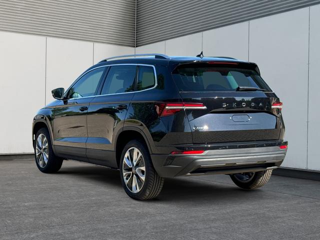 Skoda / Karoq / Schwarz / / / SHZ+ACC+KESSY+VICO+SMARTLINK+18'' ALU
