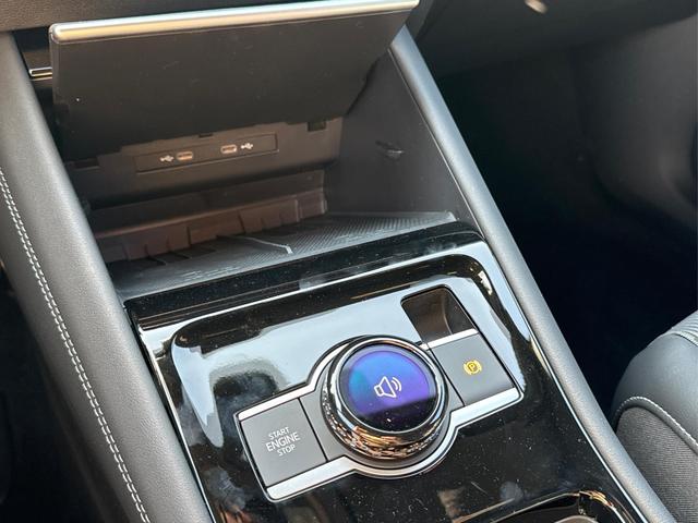 Volkswagen / Tiguan / / / / 