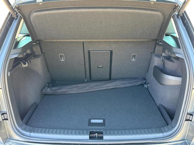 Skoda / Karoq / / / / , Beispielbilder, ggf. teilweise mit Sonderausstattung