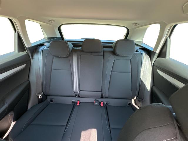 Skoda / Karoq / / / / , Beispielbilder, ggf. teilweise mit Sonderausstattung