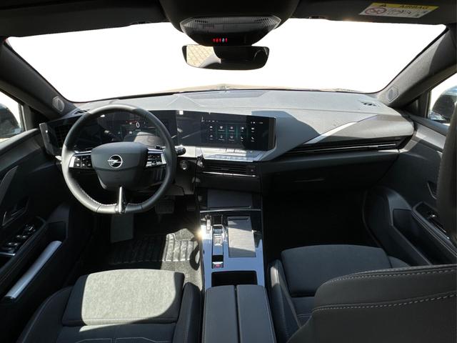 Opel / Astra Sports Tourer / / / / 