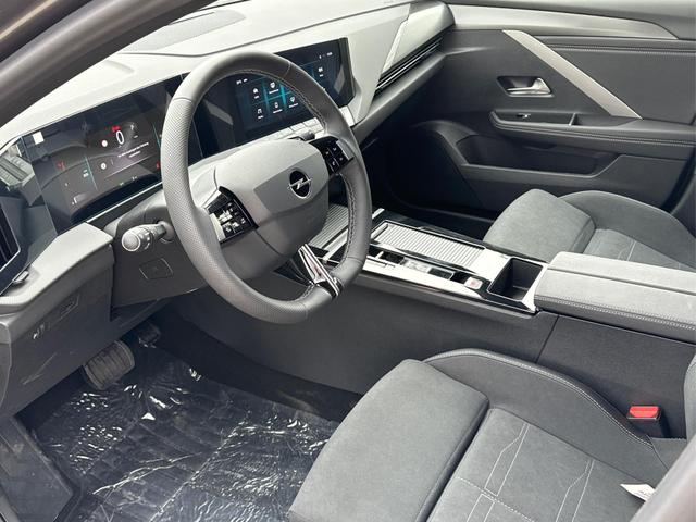 Opel / Astra Sports Tourer / / / / 