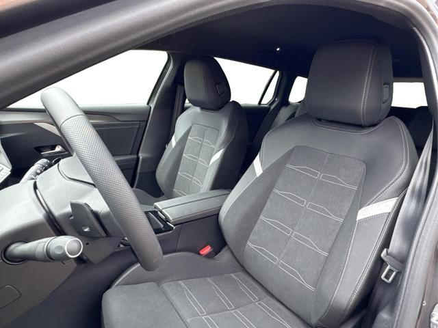 Opel / Astra Sports Tourer / / / / 