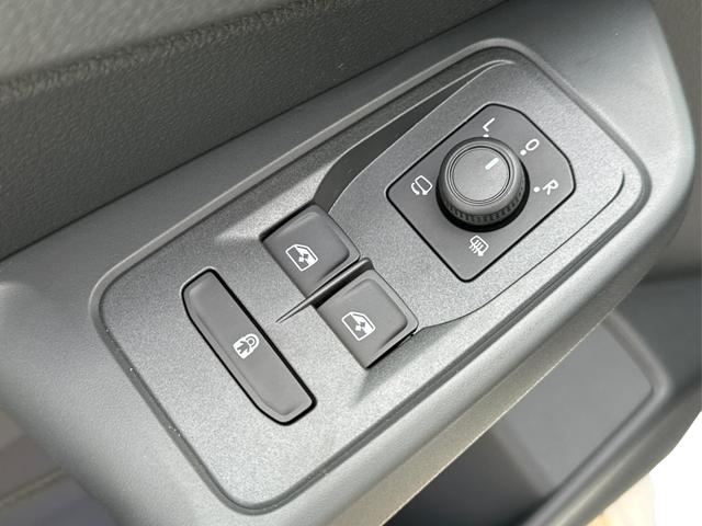 Volkswagen / Caddy / / / / LANE ASSIST+CAM+SHZ+KLIMA+GJR+GRA