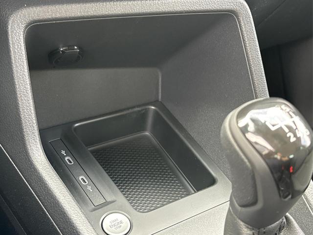 Volkswagen / Caddy / / / / LANE ASSIST+CAM+SHZ+KLIMA+GJR+GRA