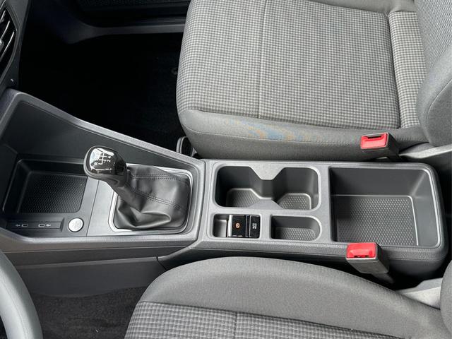 Volkswagen / Caddy / / / / LANE ASSIST+CAM+SHZ+KLIMA+GJR+GRA