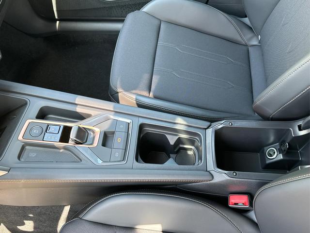 Cupra / Leon Sportstourer / Schwarz / / / ST FACELIFT+VOLL-LED+ACC+SHZ+PDC
