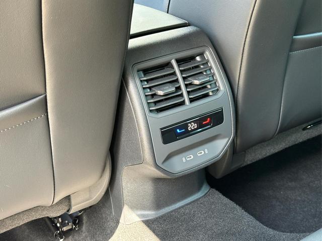Cupra / Leon Sportstourer / Schwarz / / / ST FACELIFT+VOLL-LED+ACC+SHZ+PDC