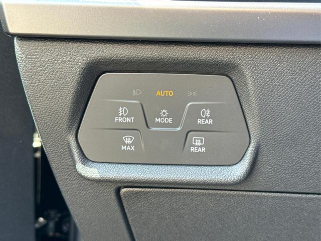 Cupra / Leon Sportstourer / Schwarz / / / ST FACELIFT+VOLL-LED+ACC+SHZ+PDC