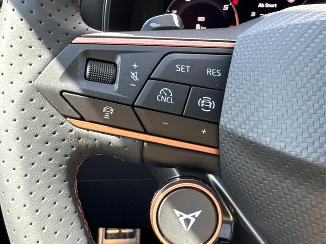 Cupra / Leon Sportstourer / Schwarz / / / ST FACELIFT+VOLL-LED+ACC+SHZ+PDC