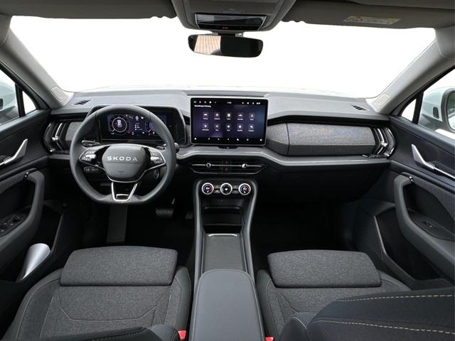 Skoda / Kodiaq / Weiß / / / DSG+NAVI+19'' ALU+ACC+KAMERA