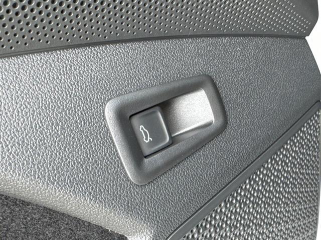 Skoda / Kodiaq / Weiß / / / DSG+NAVI+19'' ALU+ACC+KAMERA