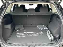 Skoda Kodiaq Selection AHK+NAVI+19''ALU+ACC+KAMERA+el.HECKKL. 