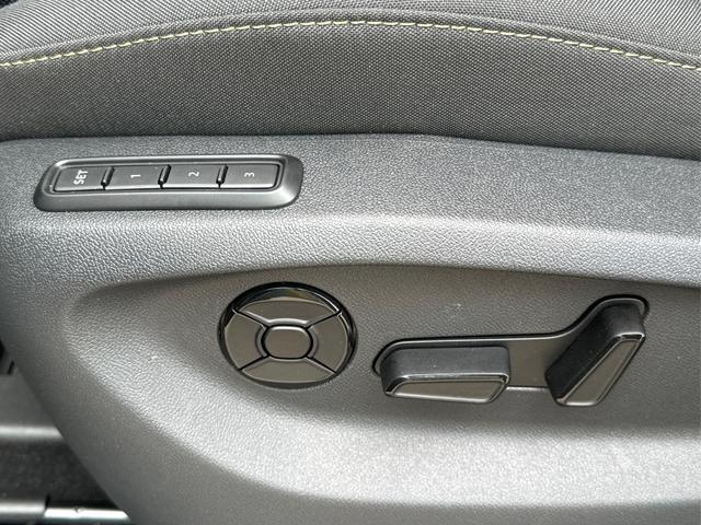 Skoda / Kodiaq / Schwarz / / / DSG+NAVI+19'' ALU+ACC+KAMERA