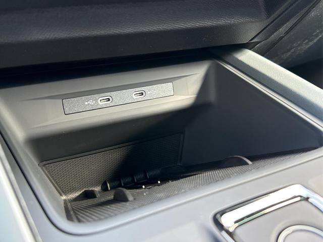 Cupra / Formentor / Grau / / / 4Drive BREMBO+MATRIX+NAVI+SENNHEISER, Beispielbilder, ggf. teilweise mit Sonderausstattung