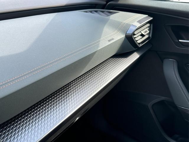 Cupra / Formentor / Grau / / / 4Drive BREMBO+MATRIX+NAVI+SENNHEISER, Beispielbilder, ggf. teilweise mit Sonderausstattung