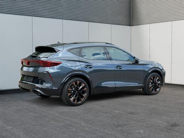 Cupra / Formentor / Grau / / / 4Drive BREMBO+MATRIX+NAVI+SENNHEISER, Beispielbilder, ggf. teilweise mit Sonderausstattung