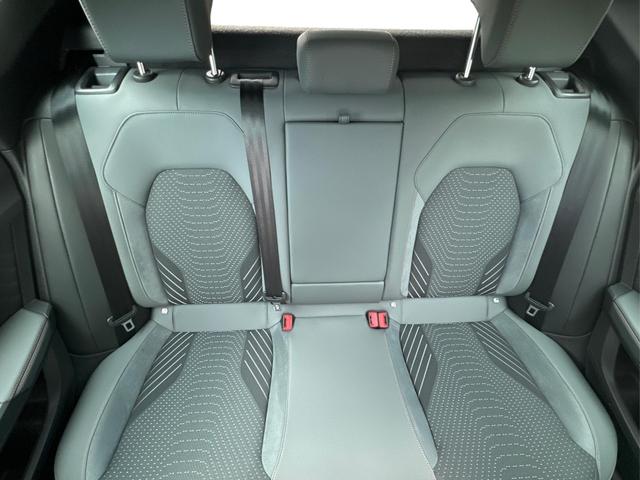 Cupra / Formentor / Grau / / / 4Drive BREMBO+MATRIX+NAVI+SENNHEISER, Beispielbilder, ggf. teilweise mit Sonderausstattung