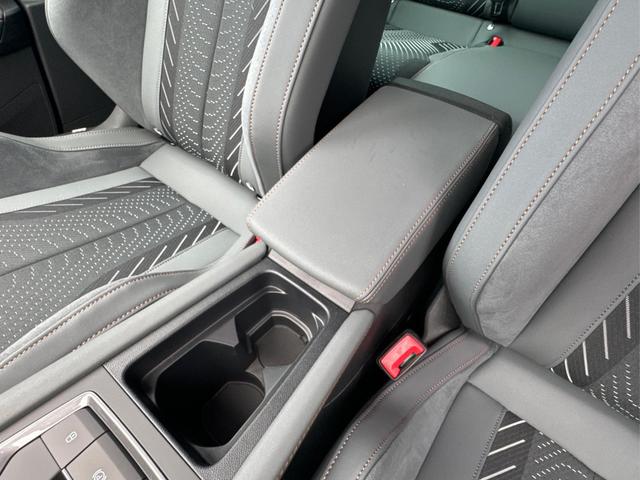 Cupra / Formentor / Grau / / / 4Drive BREMBO+MATRIX+NAVI+SENNHEISER, Beispielbilder, ggf. teilweise mit Sonderausstattung