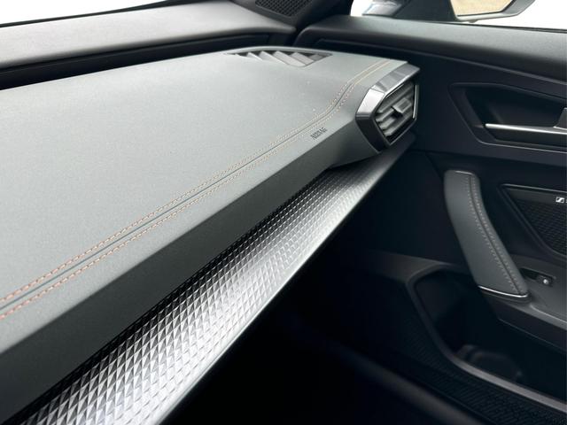 Cupra / Formentor / Grau / / / 4Drive BREMBO+MATRIX+NAVI+SENNHEISER, Beispielbilder, ggf. teilweise mit Sonderausstattung