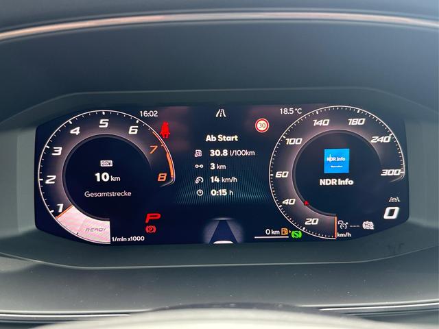 Cupra / Formentor / Grau / / / 4Drive BREMBO+MATRIX+NAVI+SENNHEISER, Beispielbilder, ggf. teilweise mit Sonderausstattung