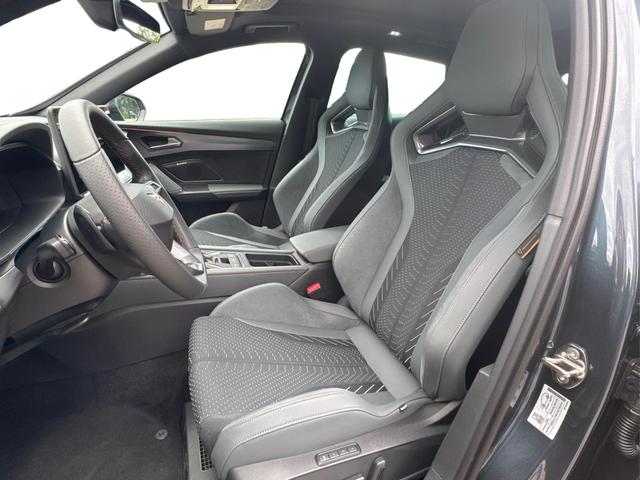 Cupra / Formentor / Grau / / / 4Drive BREMBO+MATRIX+NAVI+SENNHEISER, Beispielbilder, ggf. teilweise mit Sonderausstattung