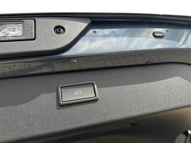 Cupra / Formentor / Grau / / / 4Drive BREMBO+MATRIX+NAVI+SENNHEISER, Beispielbilder, ggf. teilweise mit Sonderausstattung