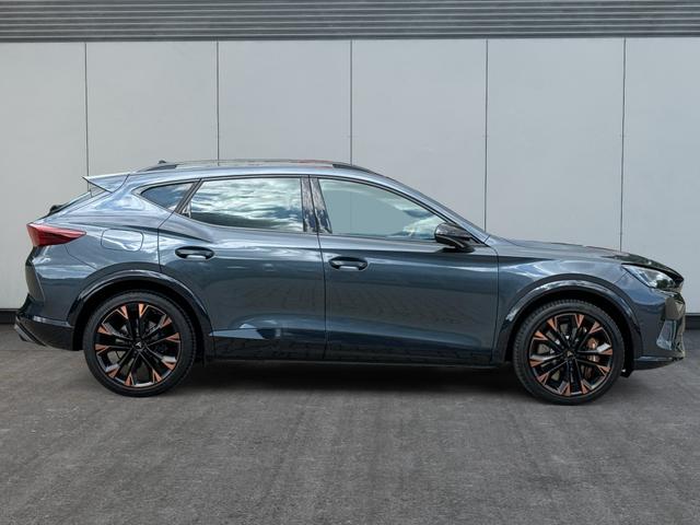 Cupra / Formentor / Grau / / / 4Drive BREMBO+MATRIX+NAVI+SENNHEISER, Beispielbilder, ggf. teilweise mit Sonderausstattung