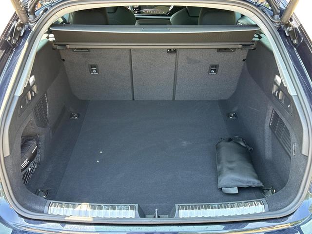 Audi / A5 Avant / / / / AHK+KAMERA+EL. HECKKL.+NAVI+SHZ+17 LM