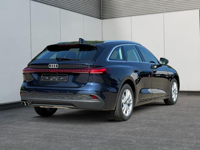Audi / A5 Avant / / / / AHK+KAMERA+EL. HECKKL.+NAVI+SHZ+17 LM