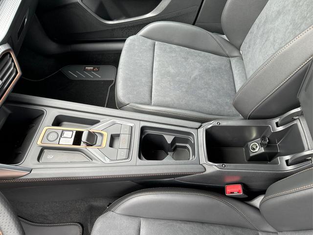 Cupra / Formentor / Schwarz / / / 4Drive KAMERA+EL. HECK.+VOLL-LED+ACC