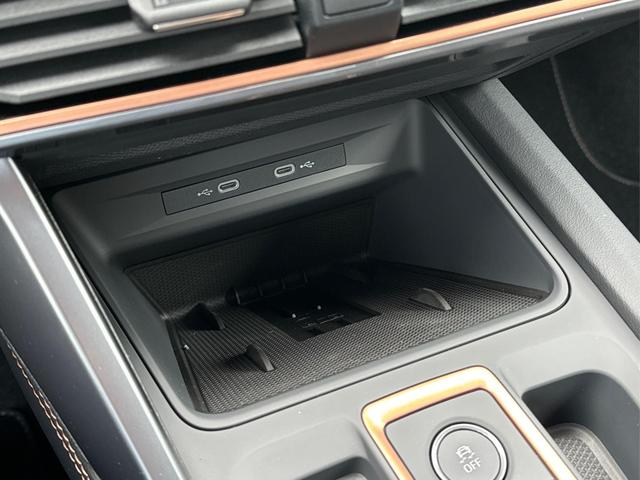 Cupra / Formentor / Schwarz / / / 4Drive KAMERA+EL. HECK.+VOLL-LED+ACC