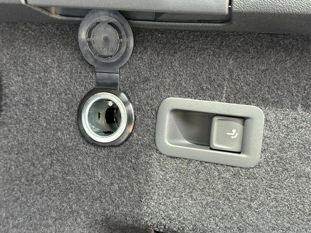 Skoda / Kodiaq / Grau / / / 4WD+DSG+NAVI+19'' ALU+ACC+KAMERA
