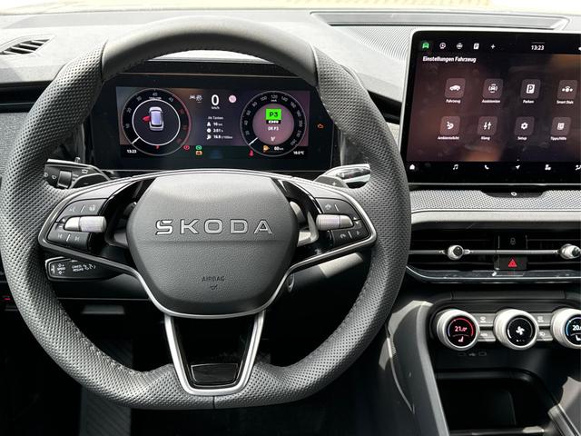Skoda / Kodiaq / Grau / / / 4WD+DSG+NAVI+19'' ALU+ACC+KAMERA