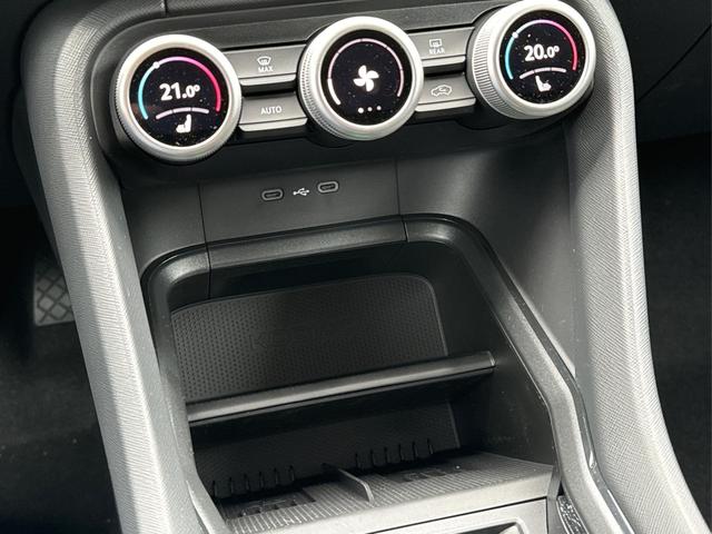 Skoda / Kodiaq / Grau / / / 4WD+DSG+NAVI+19'' ALU+ACC+KAMERA