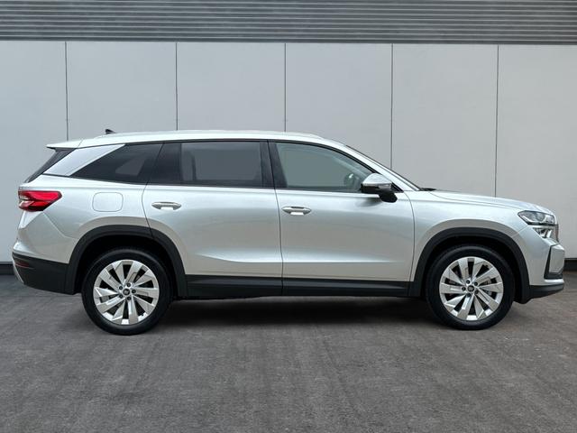 Skoda / Kodiaq / Silber / / / 4WD+DSG+NAVI+19'' ALU+ACC+KAMERA